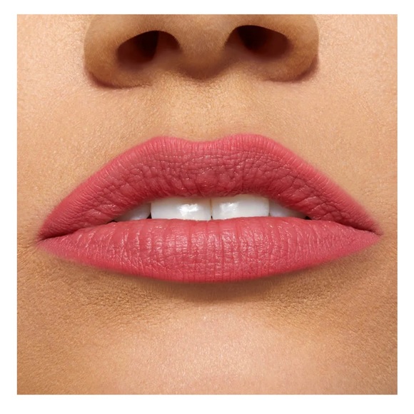 Color Street Lip Liner, Sassy, New in box - Picture 3 of 11